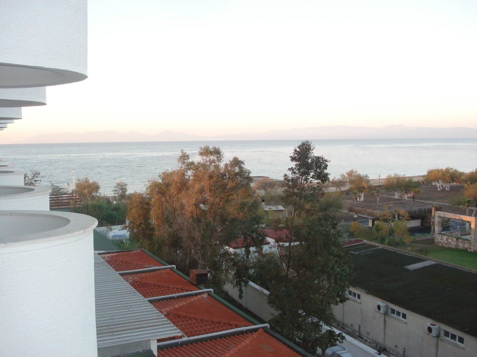 Morgens der Blick vom Balkon Grand Hotel Temizel