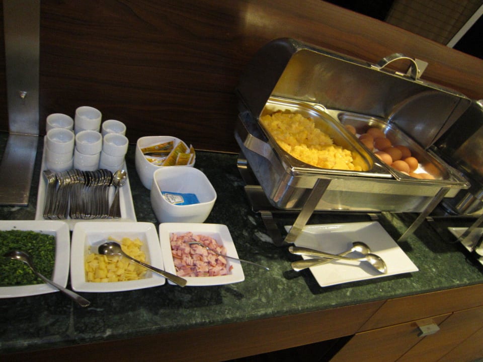 Rühreier, gekochte Eier NH Köln Altstadt