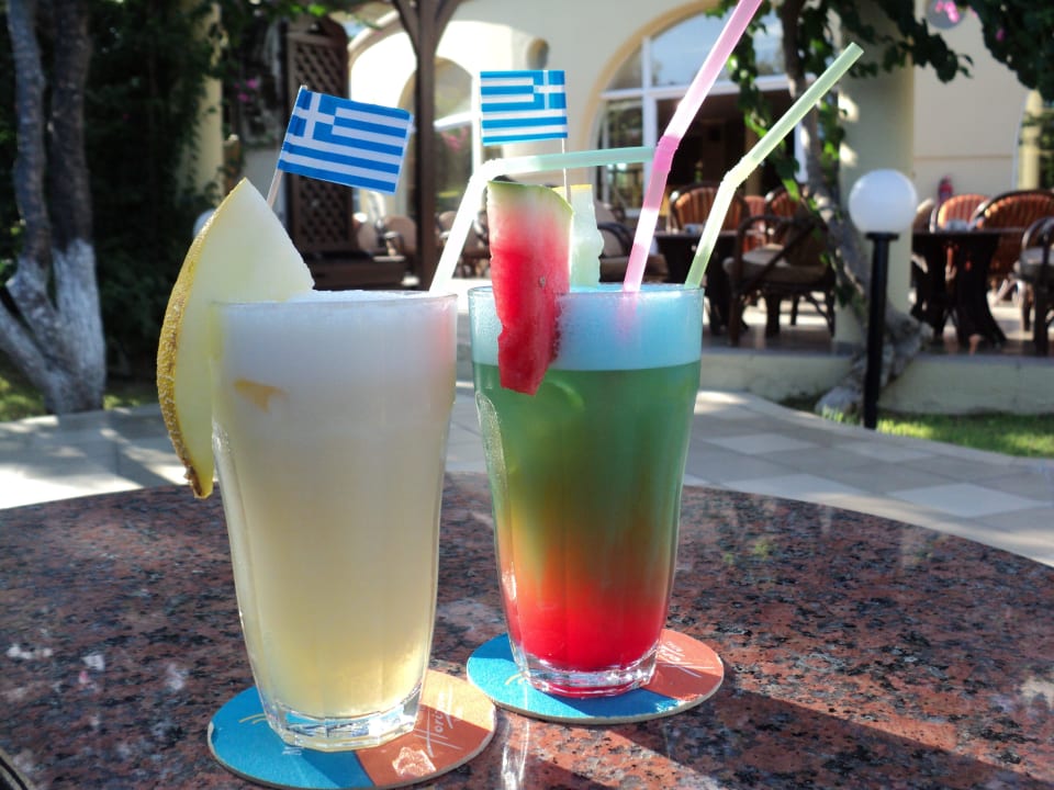 Drinki Hotel Kalithea Horizon Royal