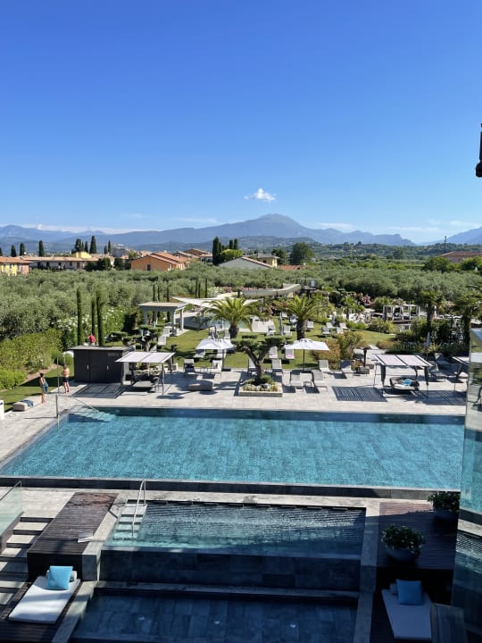 Pool Quellenhof Luxury Resort Lazise