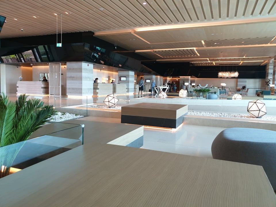 Lobby Saadiyat Rotana Resort &  Villas