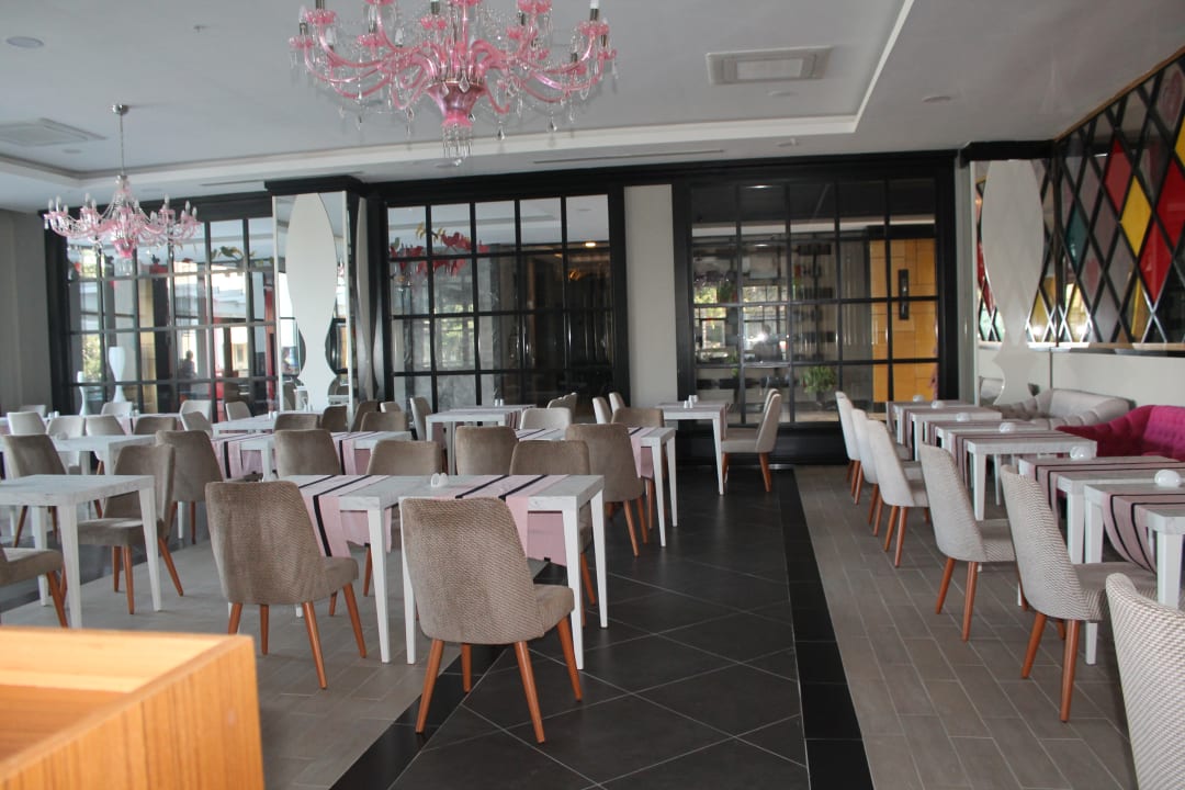 Gastro Seaden Valentine Resort & Spa