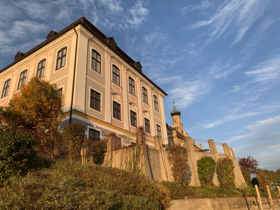 Außenansicht Hotel Schloss Leitheim