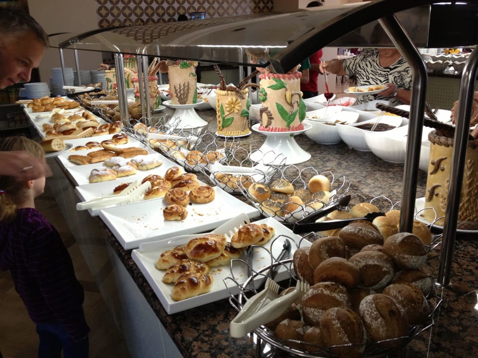 Auswahl und lecker Melas Resort Hotel