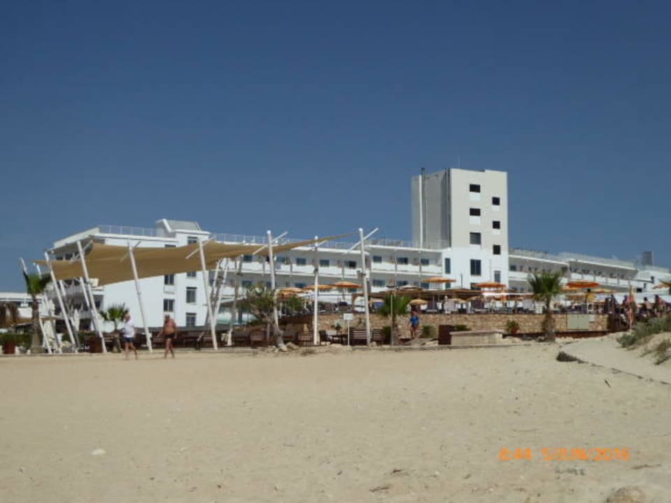 Hotelansicht vom Strand Asterias Beach