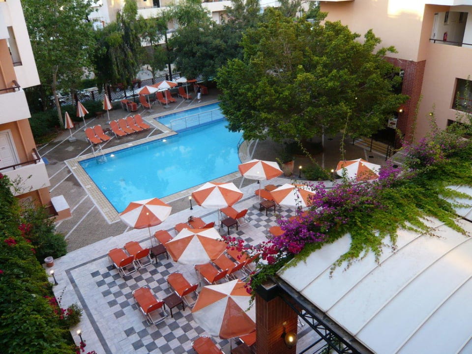 Vom Balkon spät nachmittags Atrium Ambiance Hotel