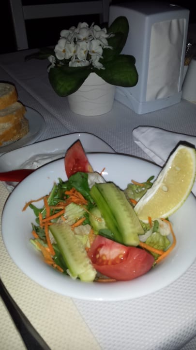 Salat Can Garden Beach