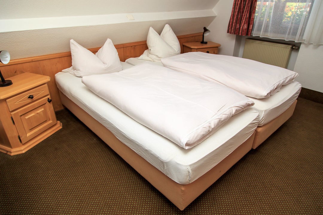 Zimmeransicht Hotel Gasthof Schweizer Grom