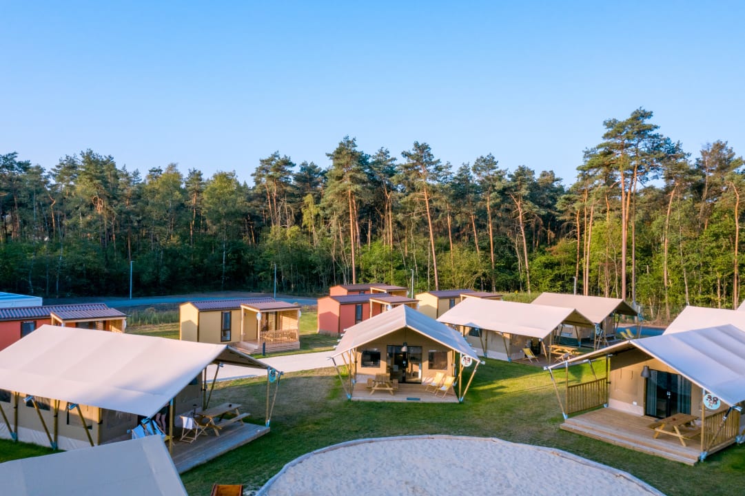 Außenansicht Safariland Stukenbrock Erlebnisresort