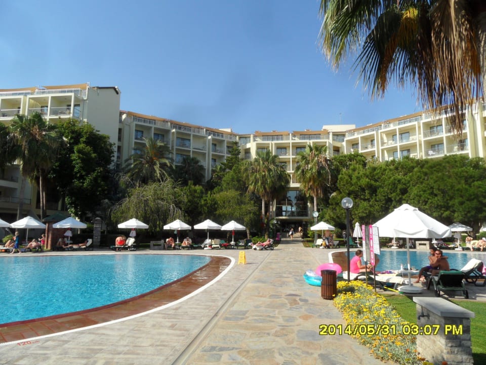 Hotel Arum Arum Barut Collection