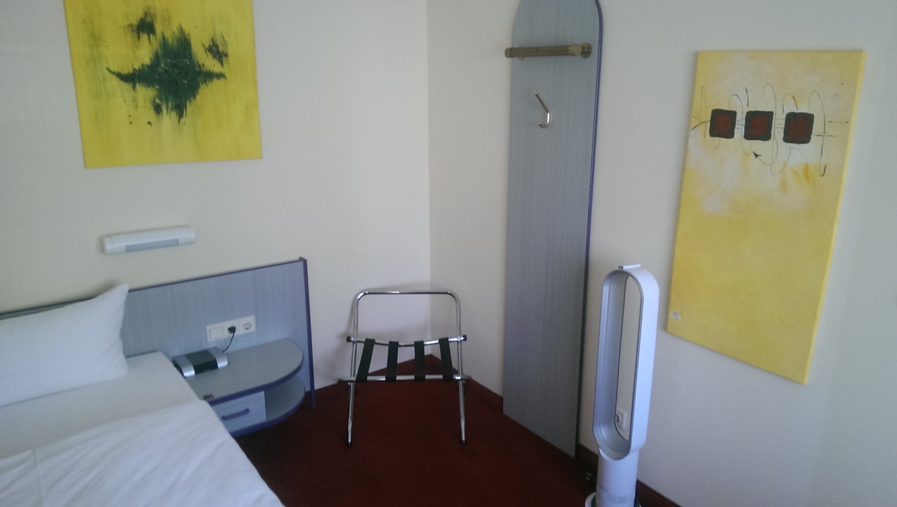 Garderobe Hotel Port Inn