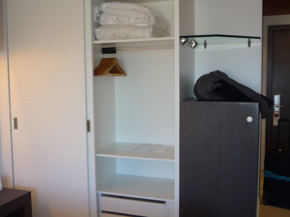 Kleiderschrank Zimmer Nr. 3031 Hipotels Gran Conil Hotel