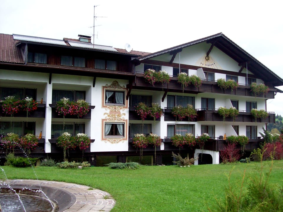 Von der Seite Apartments Alpensonne 2000