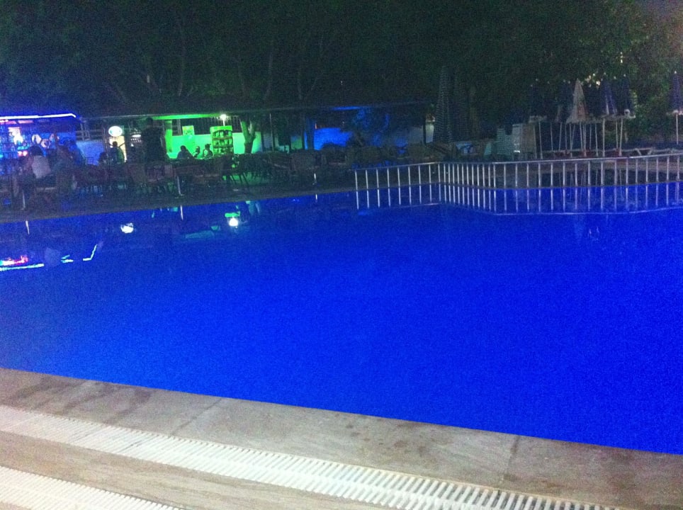 Pool by night Doris Aytur Hotel
