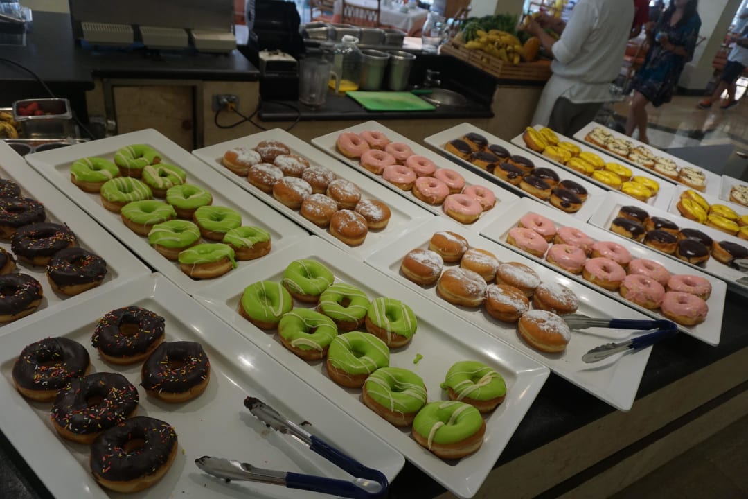 Frühstück  Grand Palladium Select White Sand Resort & Spa