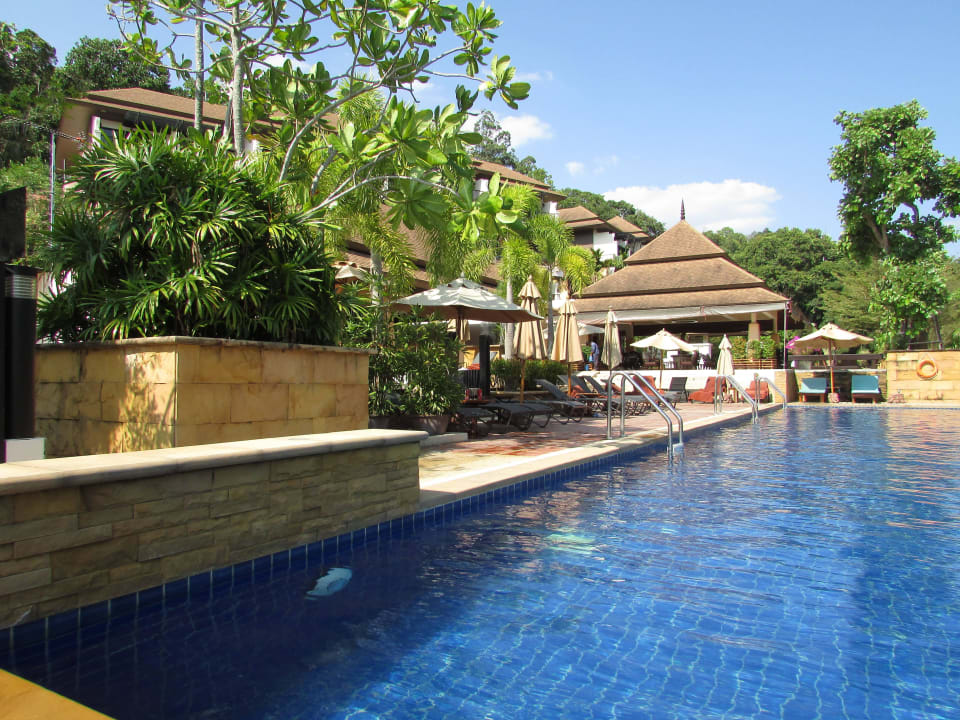 Sehr schöner Pool Avani Ao Nang Cliff Krabi Resort
