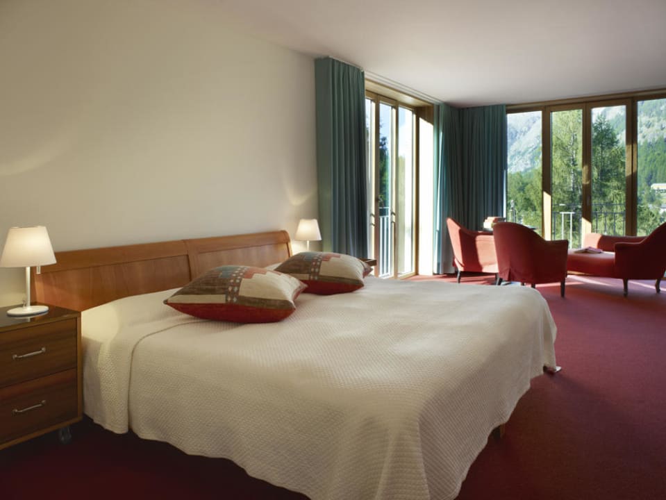 Komfortzimmer mit Südlage Hotel Saratz