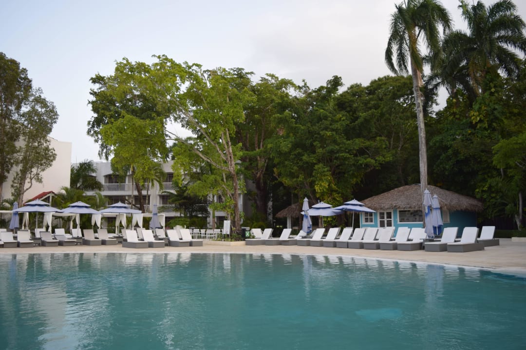 Poolanlage mit Liegen Viva Heavens by Wyndham - All Inclusive Resort