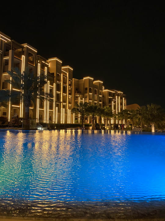 Pool DoubleTree by Hilton Resort & Spa Marjan Island
