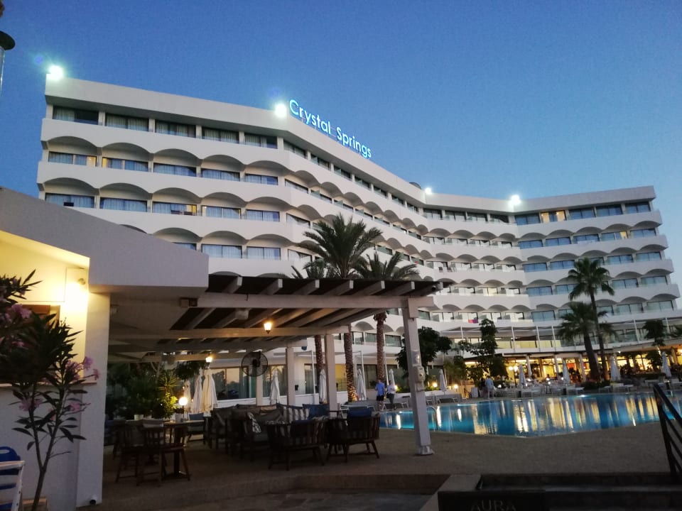 Außenansicht Crystal Springs Beach Hotel