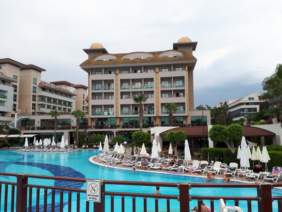 Außenansicht Aydinbey Kings Palace & Spa