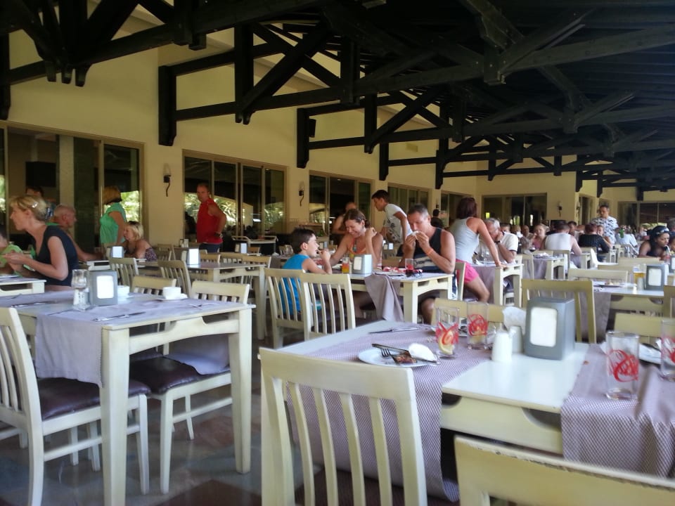 Essbereich des Restaurants Club Melas Privé