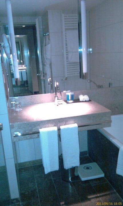 Badezimmer Dorint Hotel am Heumarkt Köln