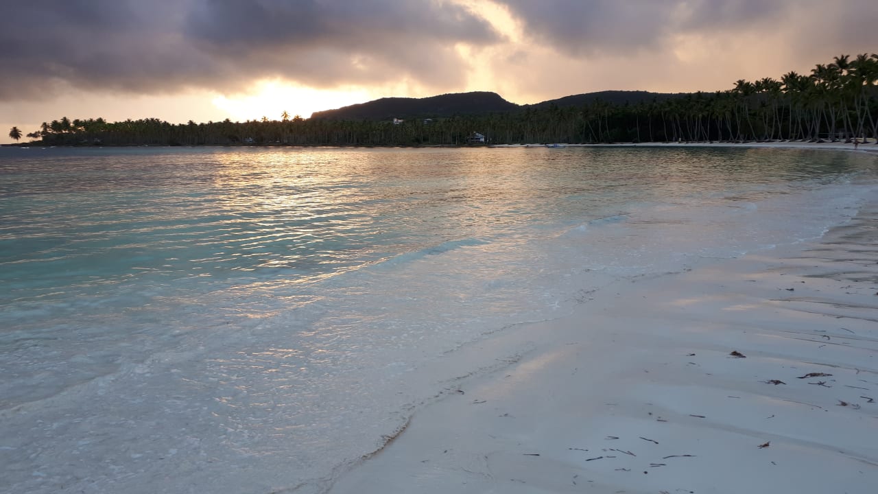 Strand Wyndham Alltra Samana