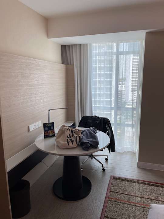 Zimmer Double Tree by Hilton Bangkok Ploenchit