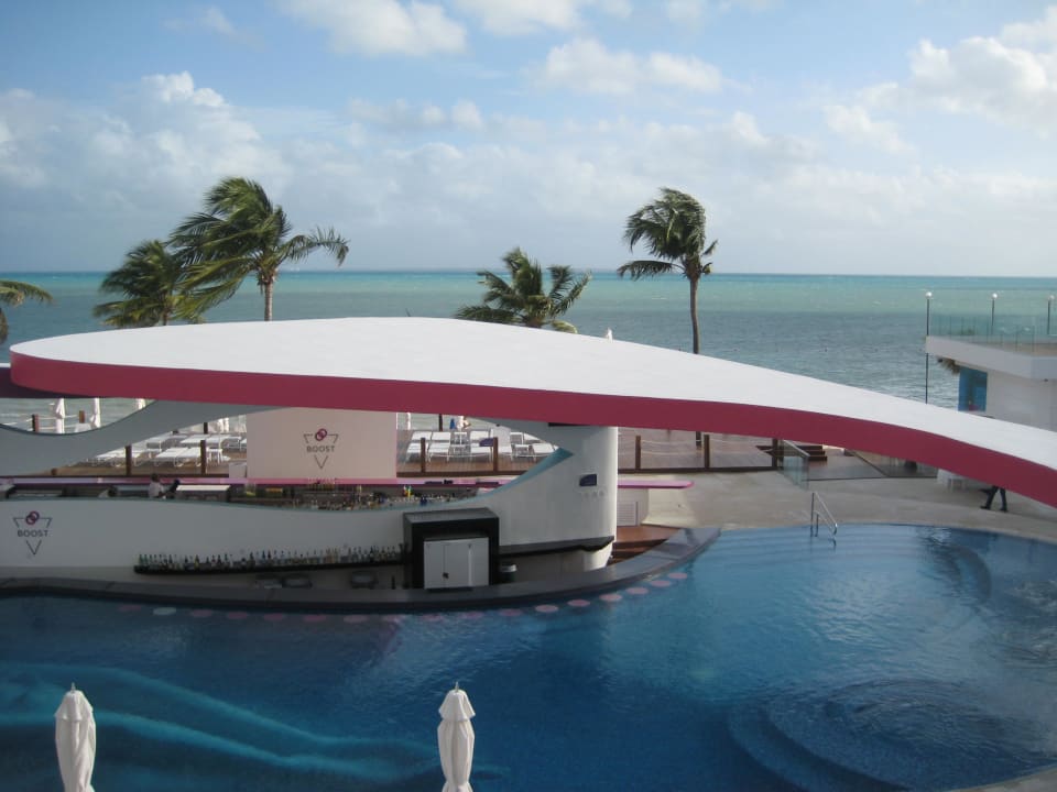 Pool Temptation Cancun Resort - Adults only