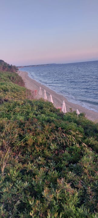 Strand Istion Club & Spa
