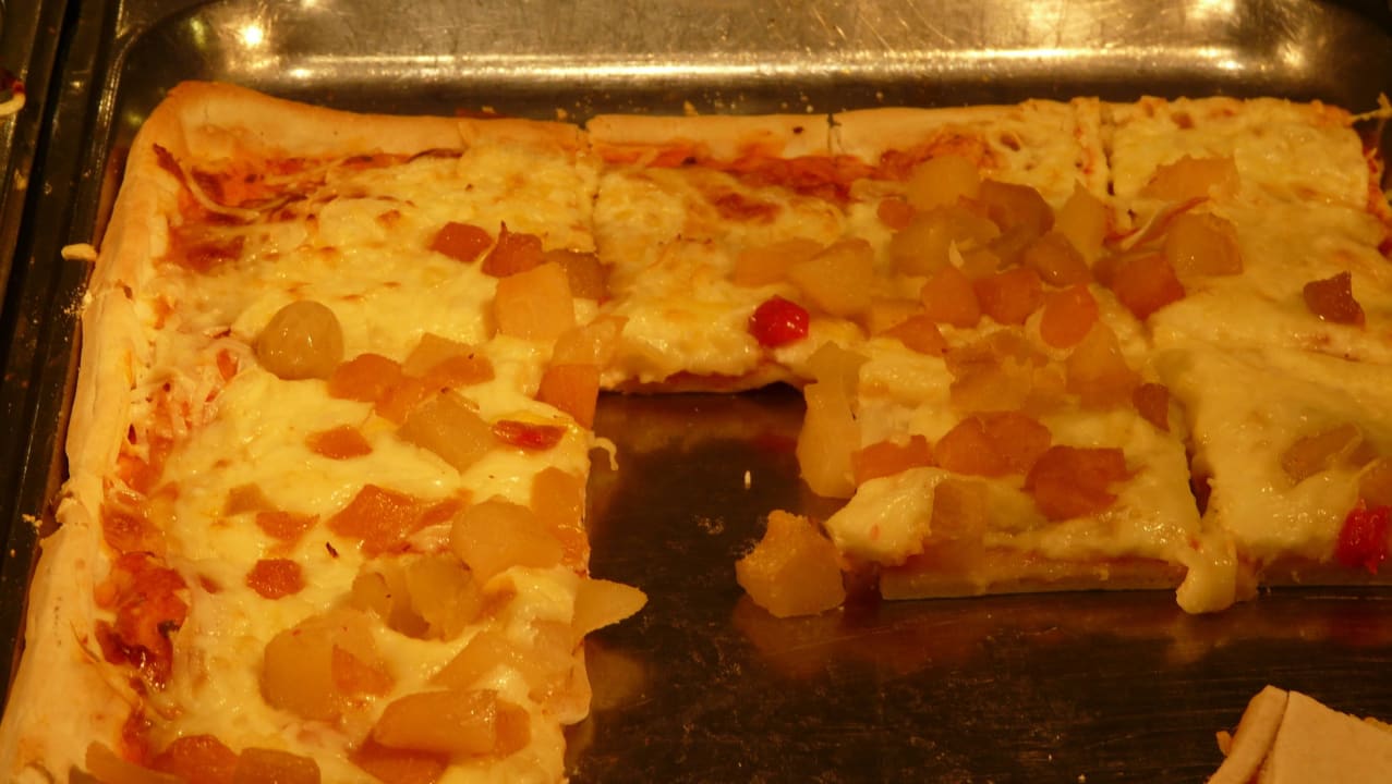 Pizza mit Dosenobst Aparthotel Can Picafort Palace