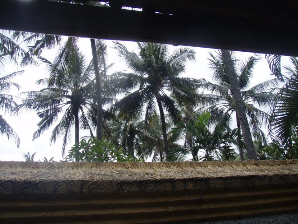 Ausblick vom offenen Bad Hotel Alang-Alang Boutique Beach Resort