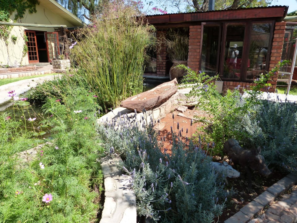 Garten Kalahari Anib Lodge