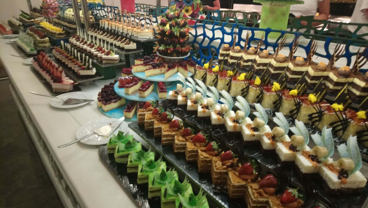 Gastro Side Royal Palace Hotel & Spa