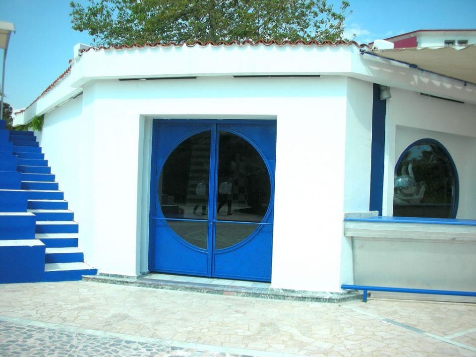 Eingang zur Disco im Beach Hotel Miramare Beach