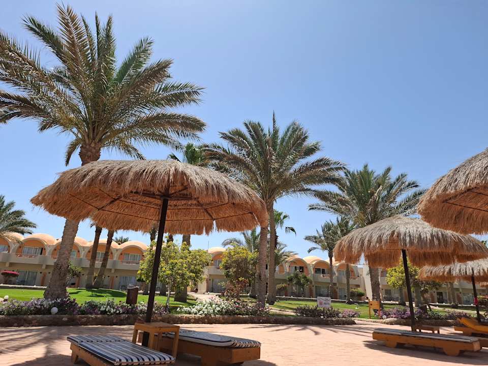 Außenansicht Three Corners Sea Beach Resort