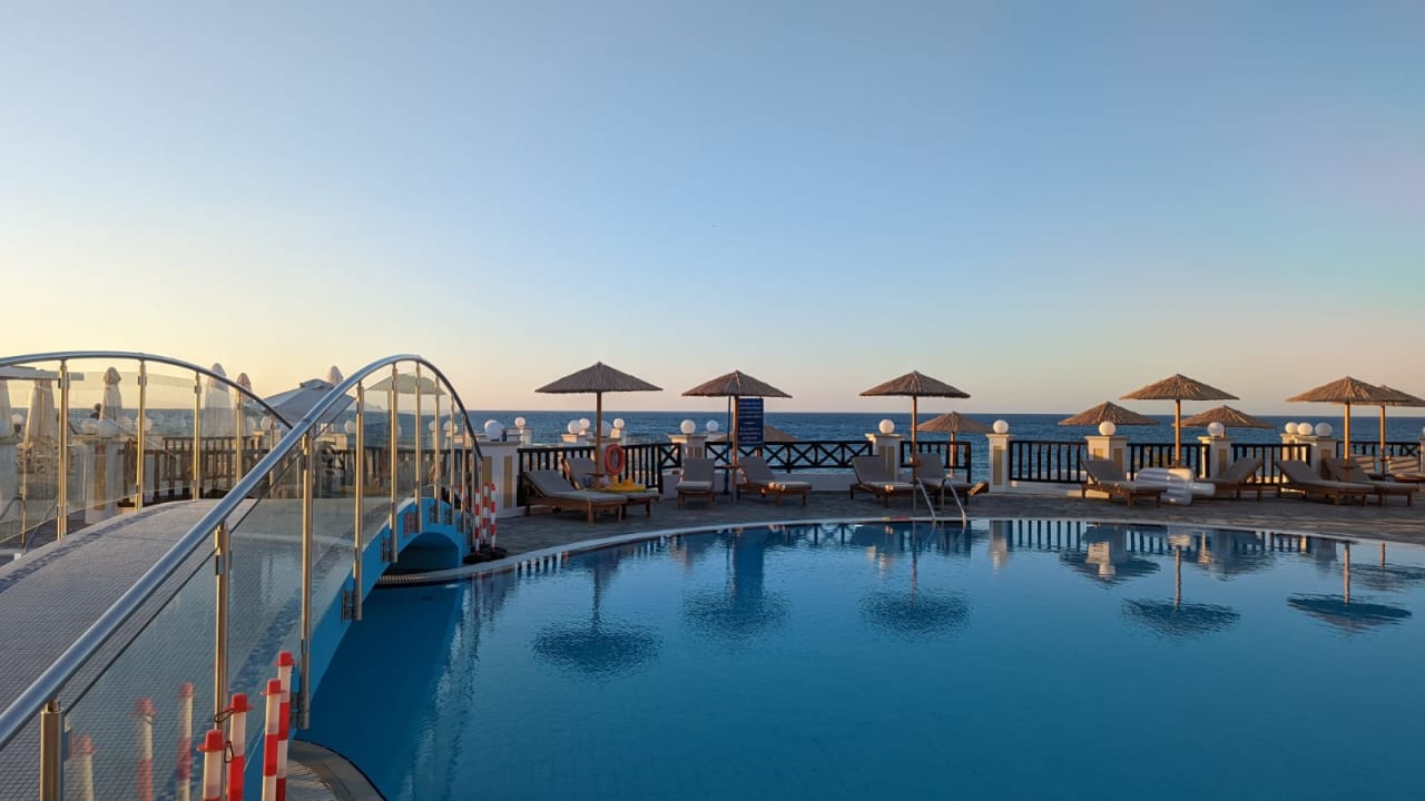 Pool Alexander Beach Hotel & Village Resort