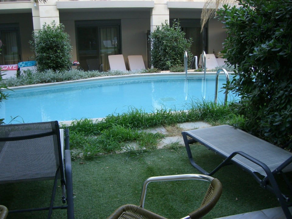 Zimmer Pool Pearl Beach