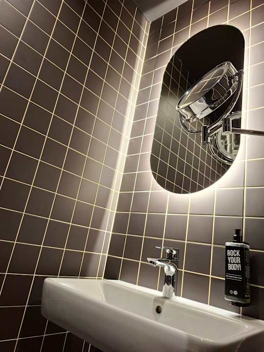 Zimmer ibis Lviv Center