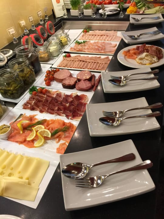 Frühstücksbuffet Hotel Kaiserhof Wien