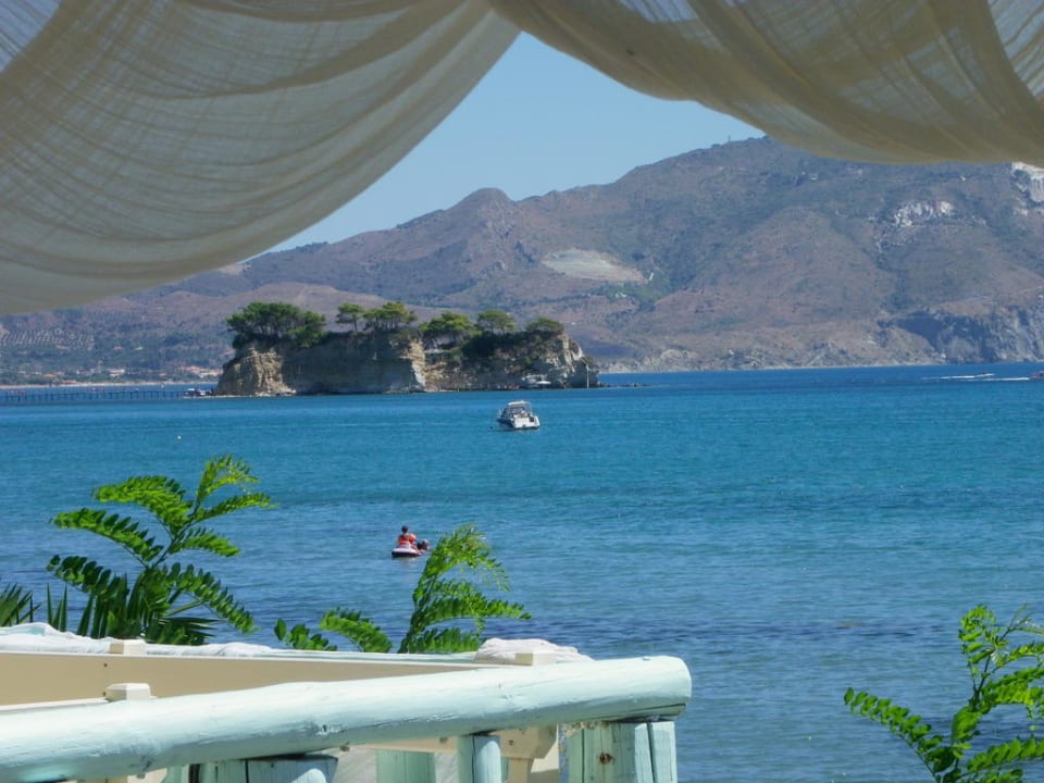 Porto Koukla Beach - Thalassa Cafe Bar Porto Koukla Beach