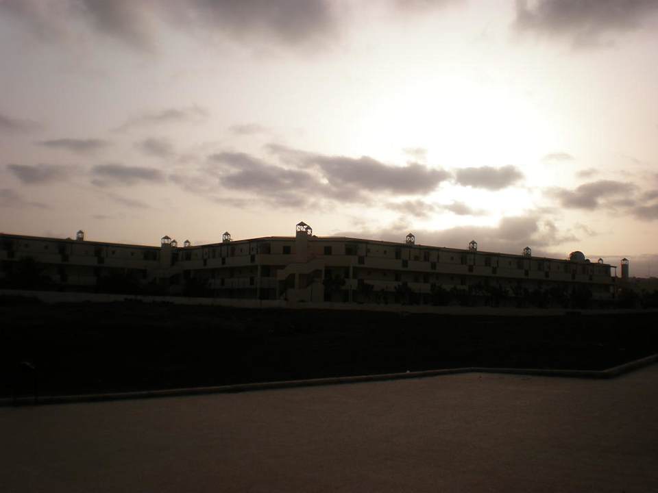 Hintere Ansicht des Hotels Hotel El Trebol