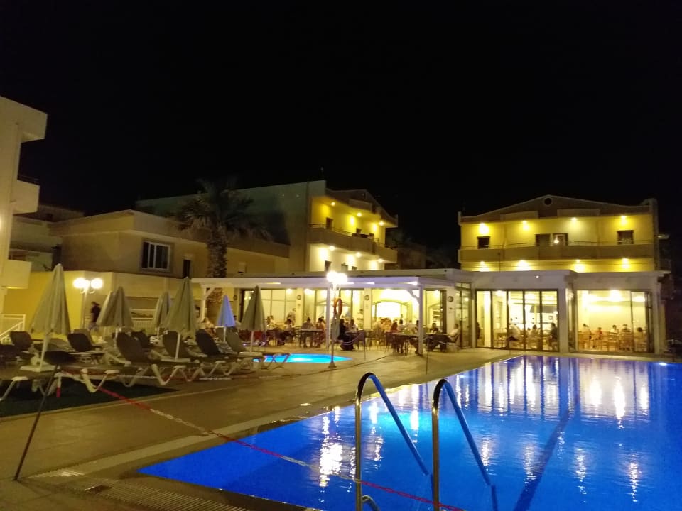 Außenansicht Neptuno Beach