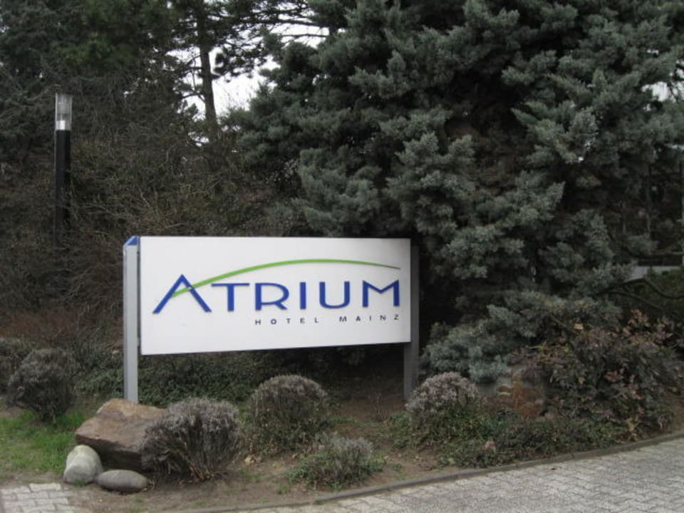Einfahrt Hotel Atrium Mainz