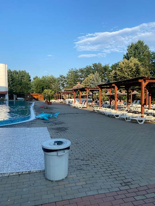 Pool Hotel Zefir Beach