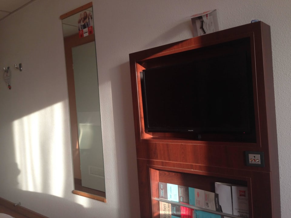 Wyposażenie Hotel Ibis Ostrobramska