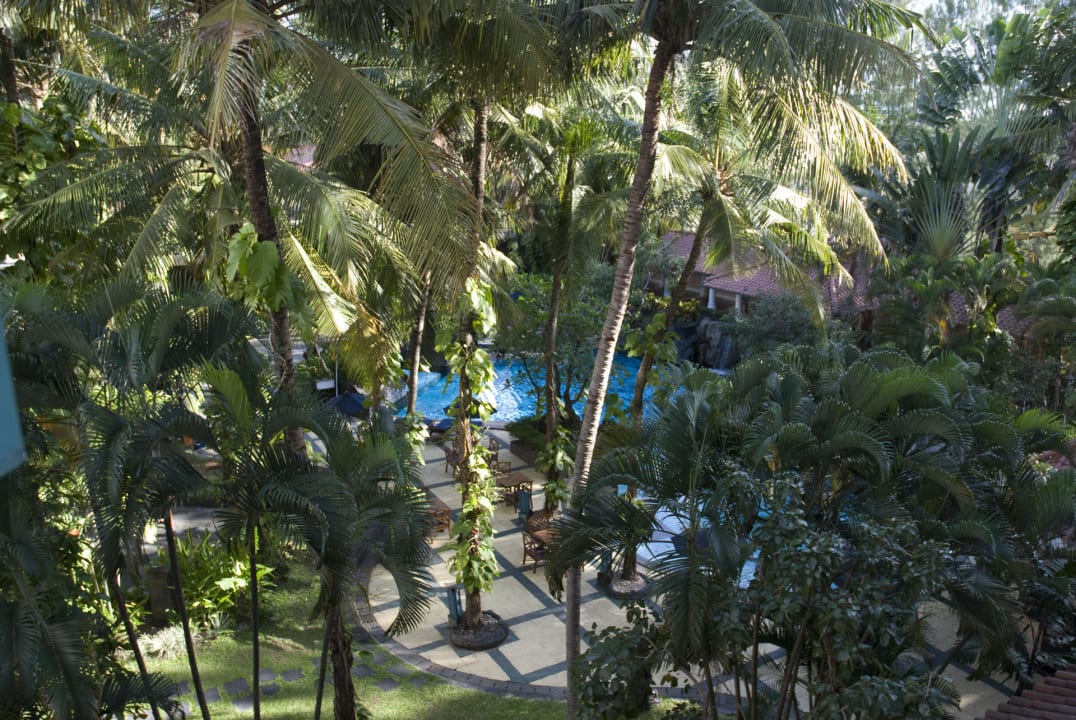 Ausblick vom Zimmer in den Garten Melia Purosani Yogyakarta