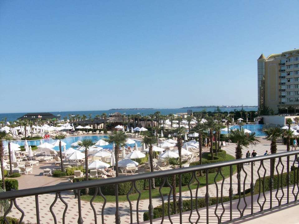 Ausblick von Hotelterrasse DIT Majestic Beach Resort