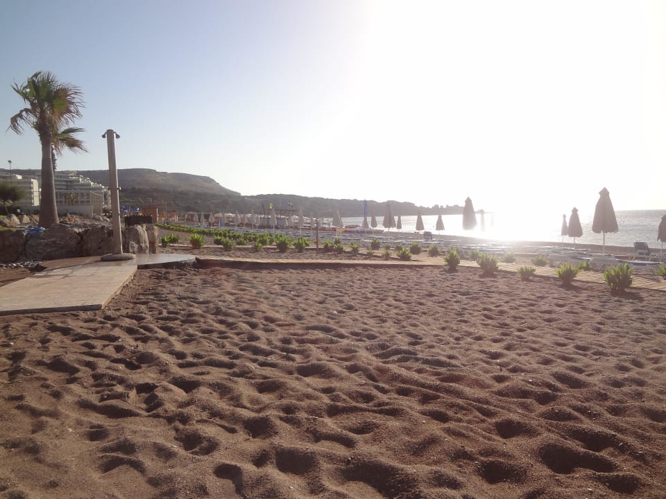 Keine Zahlung für Liegen und Sonnenschirme Rodos Palladium Leisure & Wellness